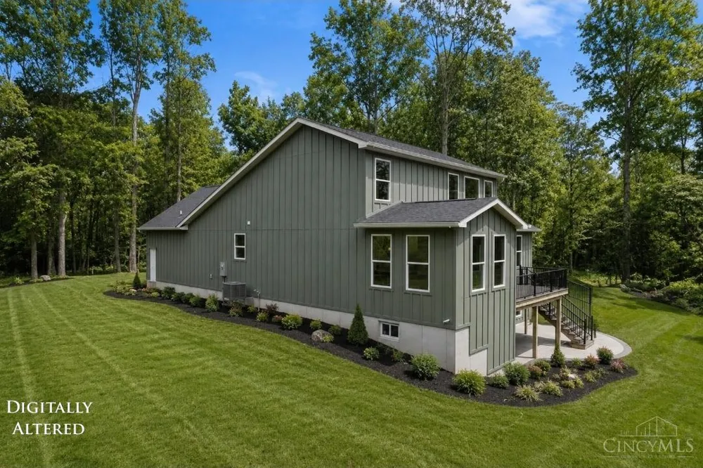 1354 Young Road Pierce, OH 45102