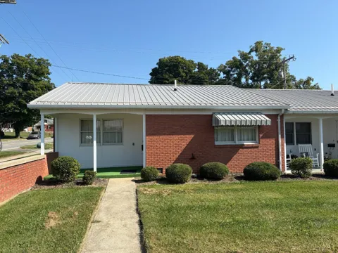 224 S East Street #1