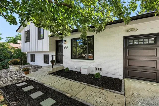 4702 S Dudley Street Littleton, CO 80123