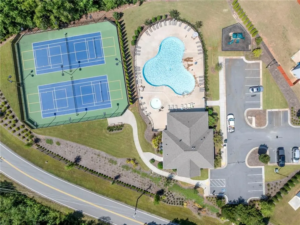 83 Fernbrook Trail Dawsonville, GA 30534