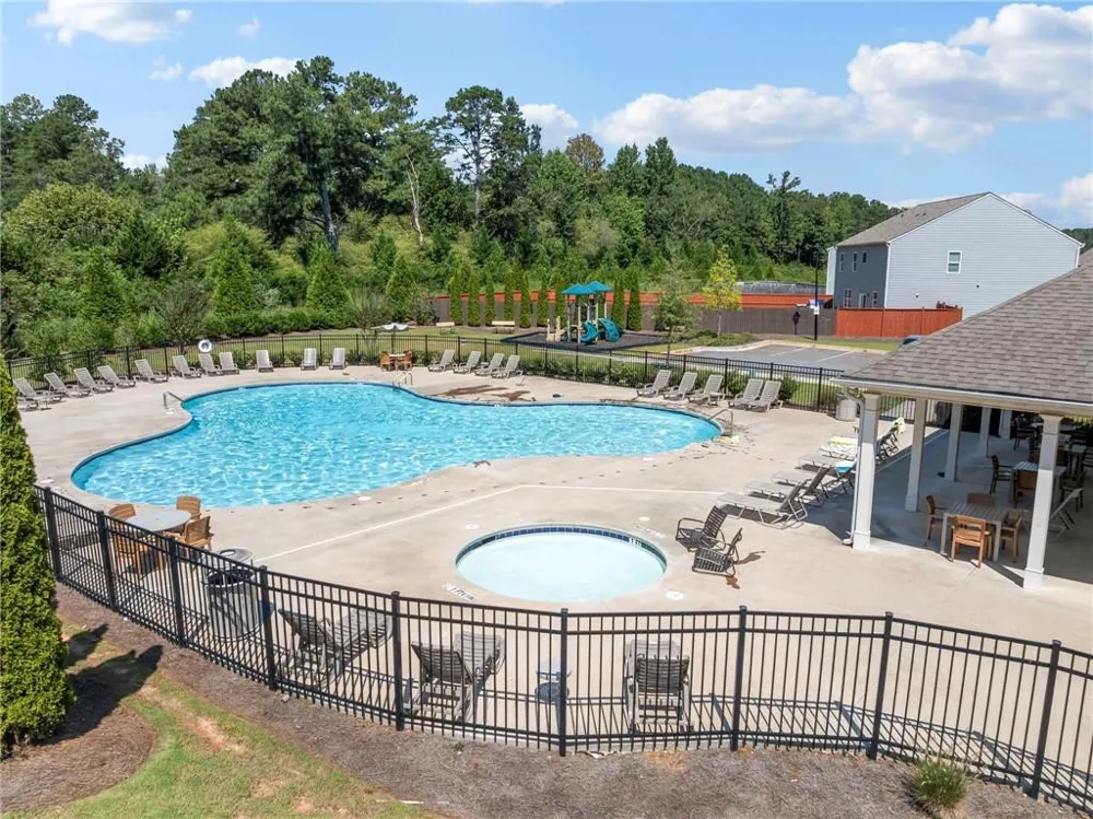 83 Fernbrook Trail Dawsonville, GA 30534