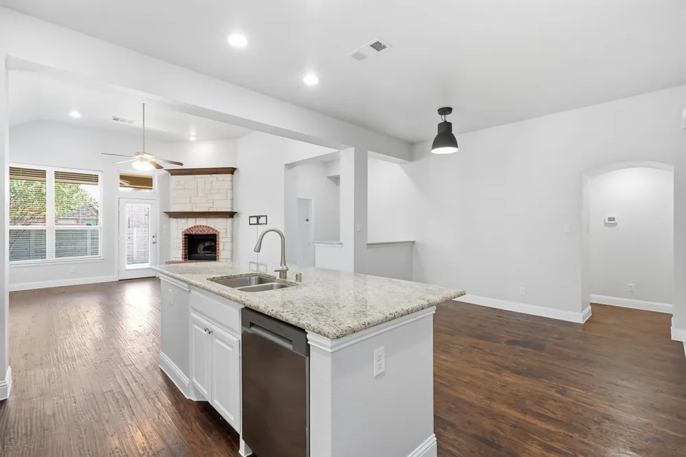 1529 8th Street Argyle, TX 76226
