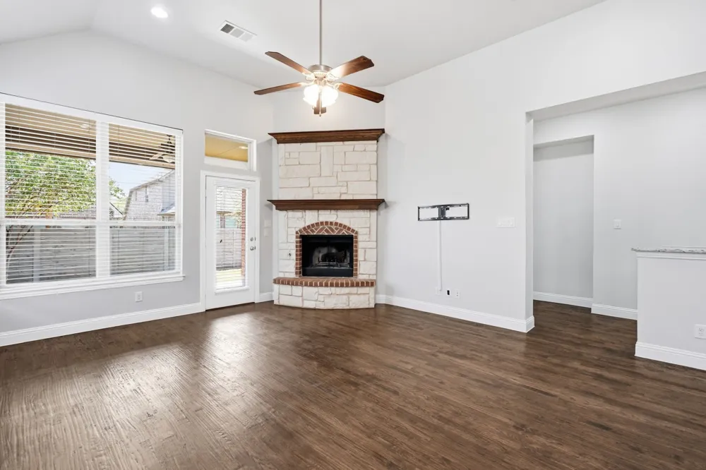 1529 8th Street Argyle, TX 76226