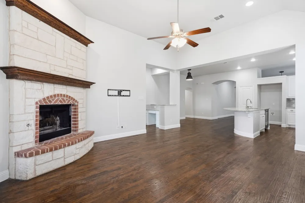 1529 8th Street Argyle, TX 76226