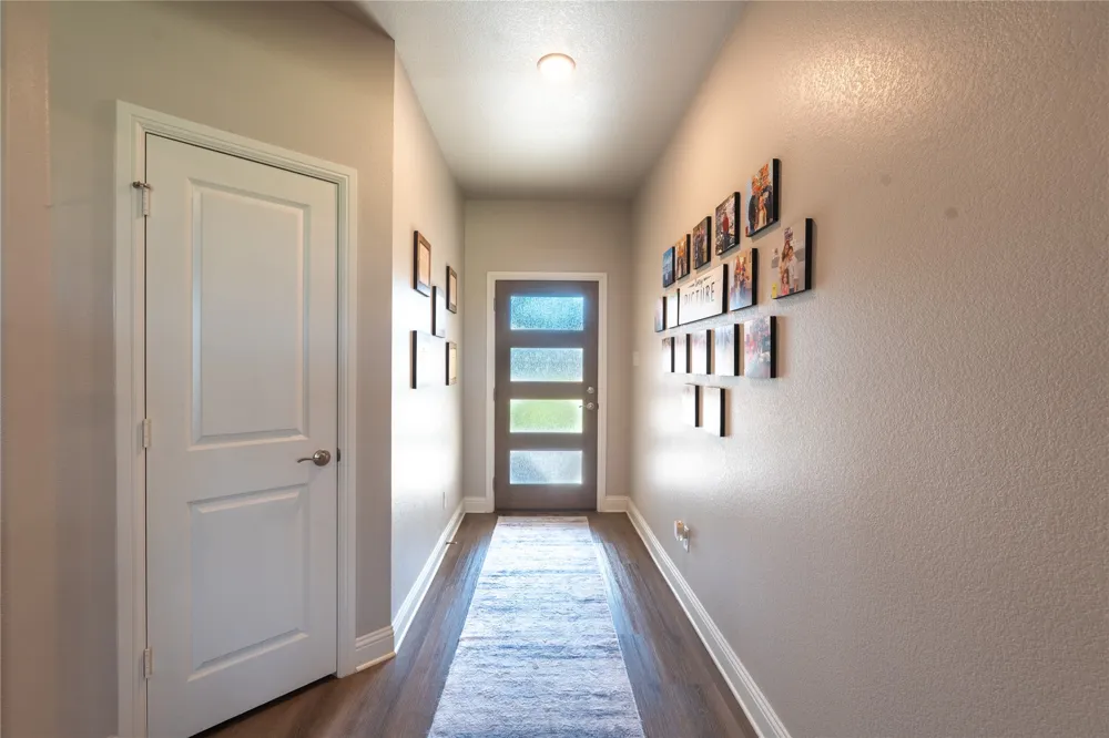 1215 Sanger Springtown, TX 76082