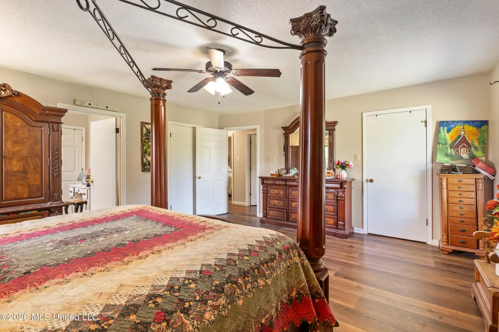 83 County Road 523 Como, MS 38619