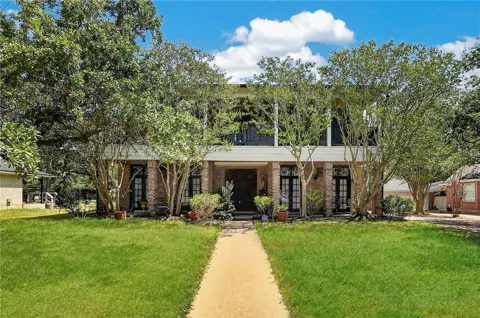 2349 W Briargate Drive