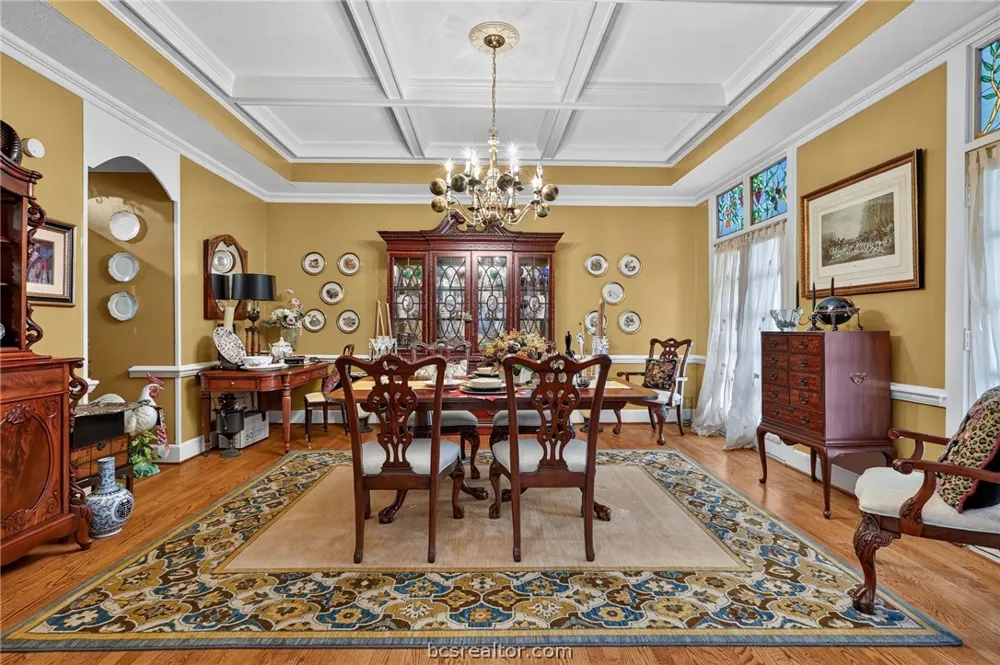 2349 W Briargate Drive Bryan, TX 77802
