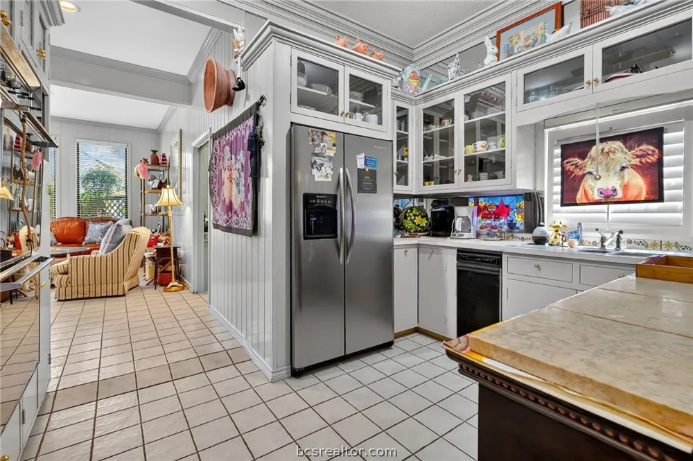 2349 W Briargate Drive Bryan, TX 77802