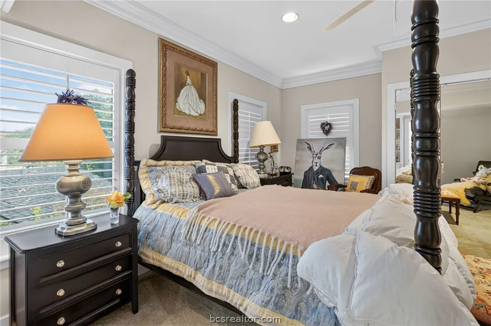 2349 W Briargate Drive Bryan, TX 77802