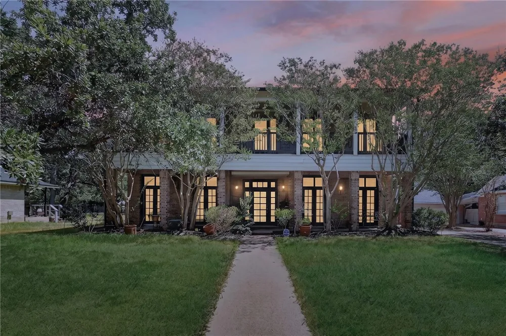 2349 W Briargate Drive Bryan, TX 77802