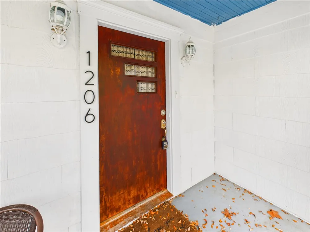 1206 E 30th Street Bryan, TX 77802