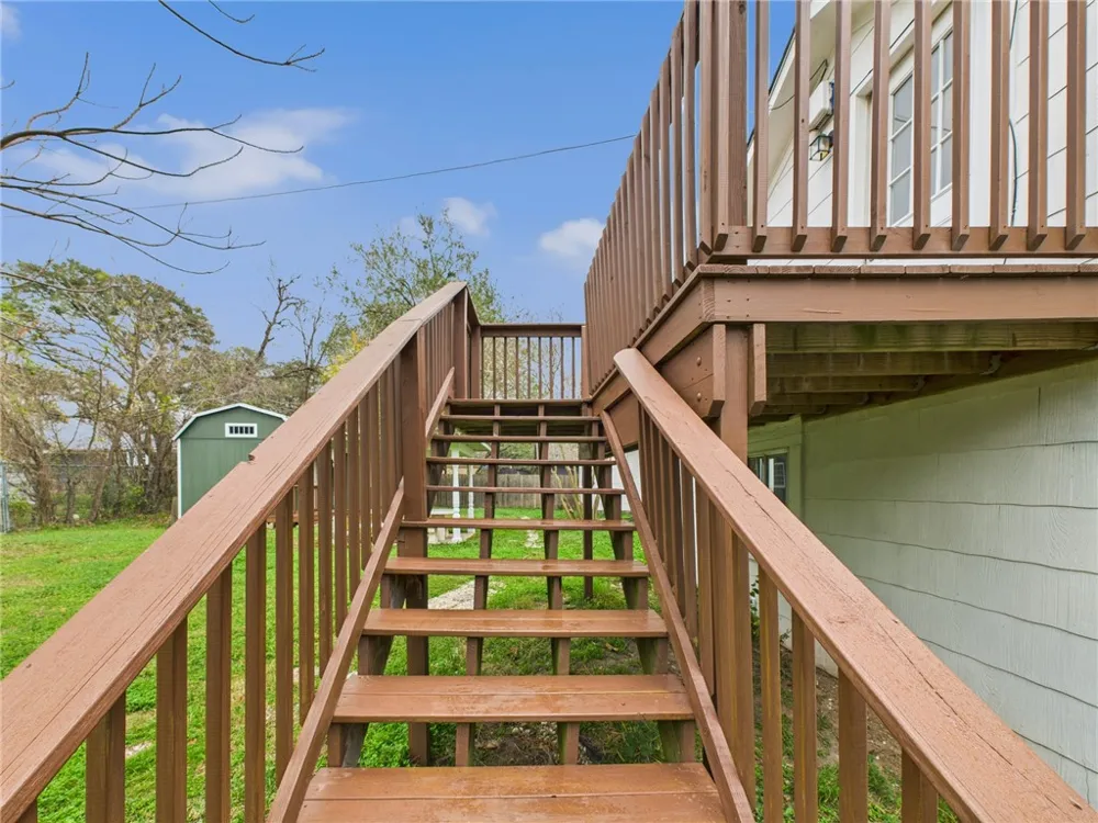 1206 E 30th Street Bryan, TX 77802