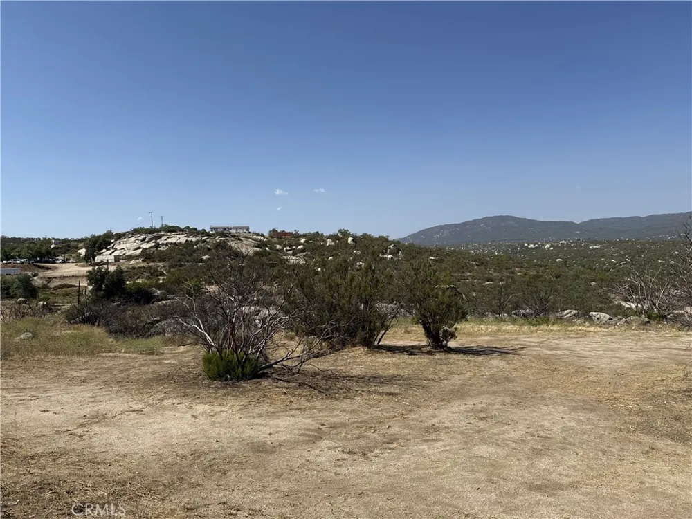 38980 Lorenzo Hemet, CA 92544