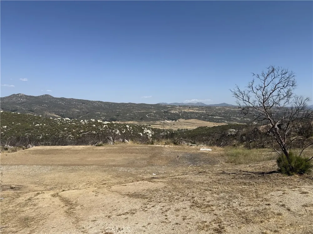 38980 Lorenzo Hemet, CA 92544