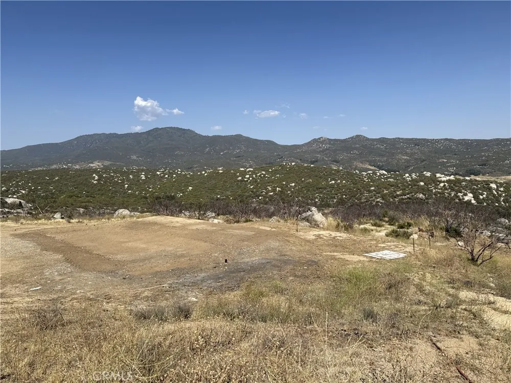38980 Lorenzo Hemet, CA 92544