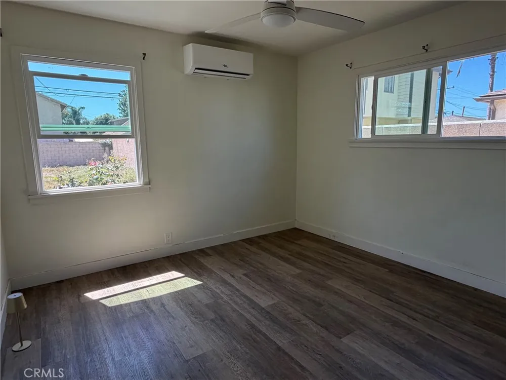 7802 12th Westminster, CA 92683