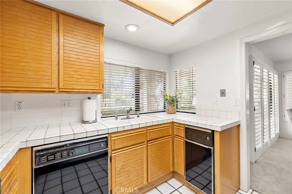 27802 Gleneagles Mission Viejo, CA 92692