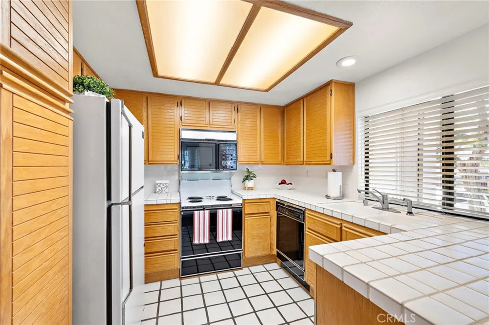 27802 Gleneagles Mission Viejo, CA 92692