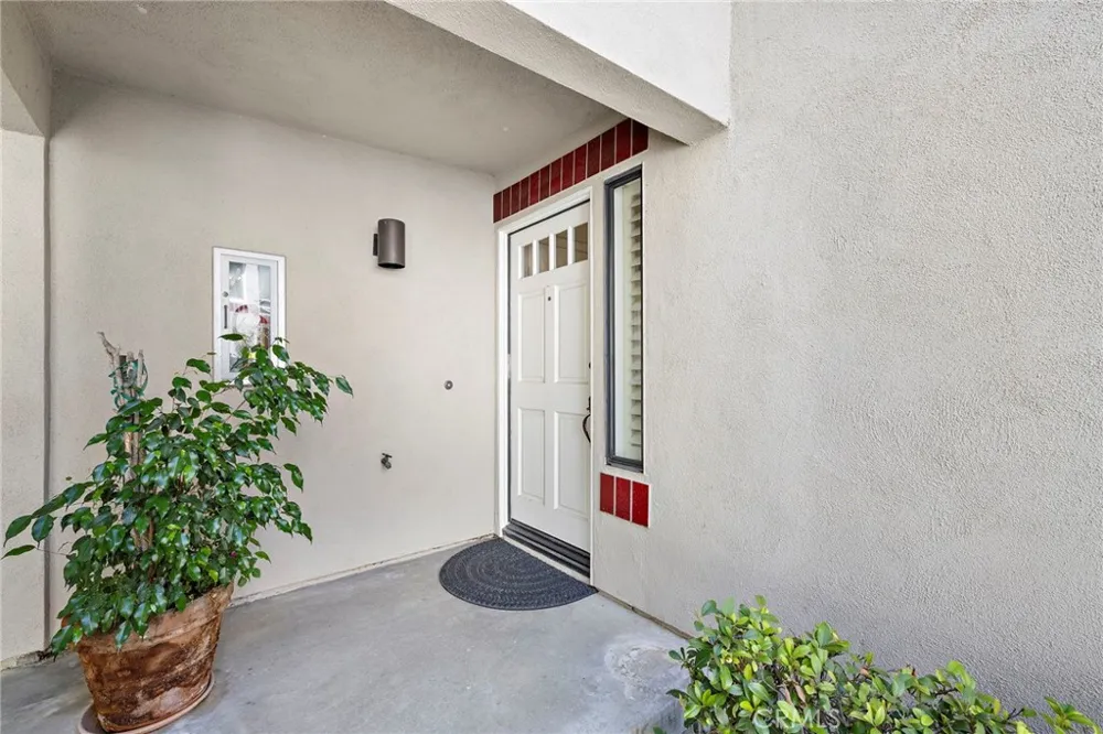 27802 Gleneagles Mission Viejo, CA 92692