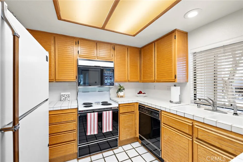27802 Gleneagles Mission Viejo, CA 92692