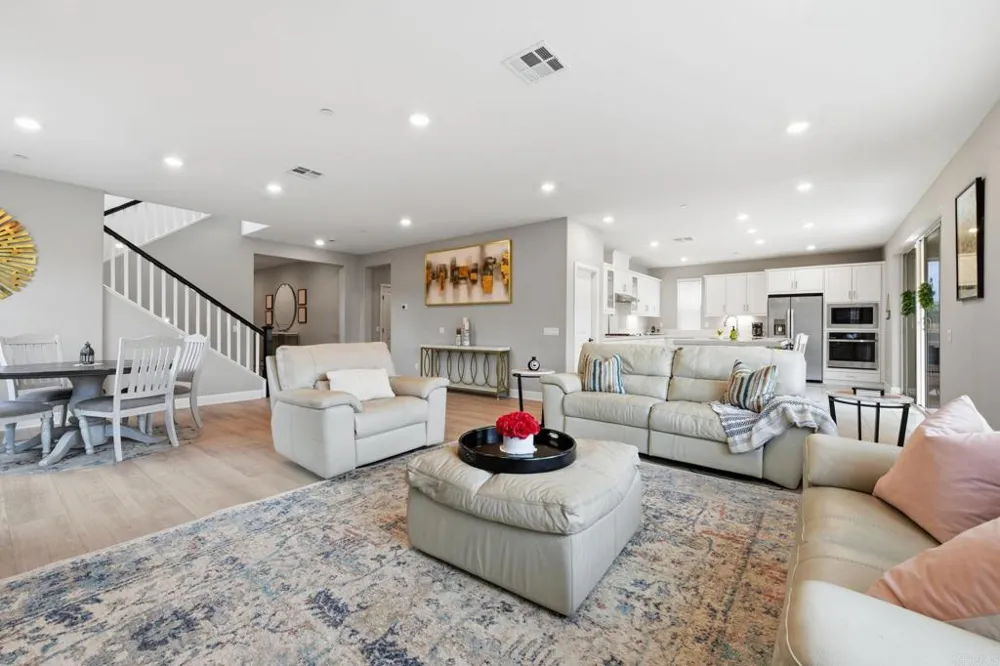 921 Cayley Avenue San Marcos, CA 92069