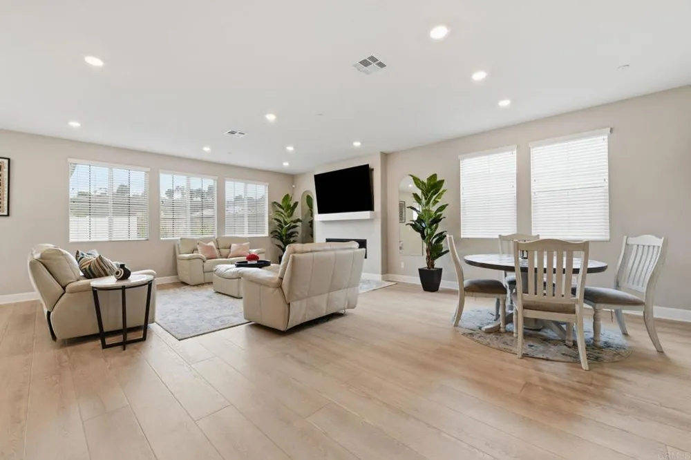 921 Cayley Avenue San Marcos, CA 92069