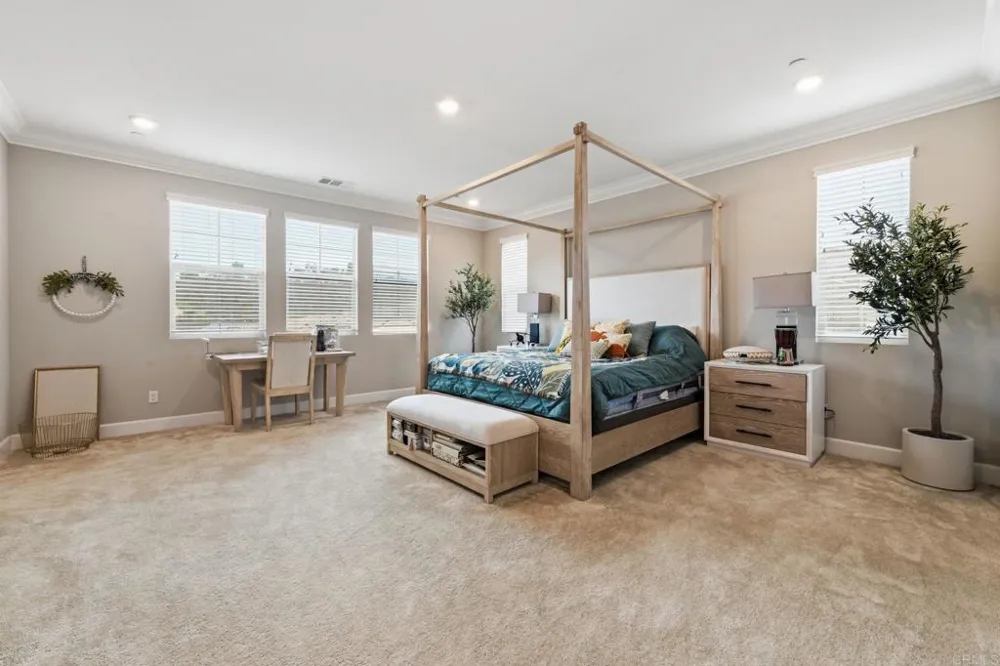 921 Cayley Avenue San Marcos, CA 92069