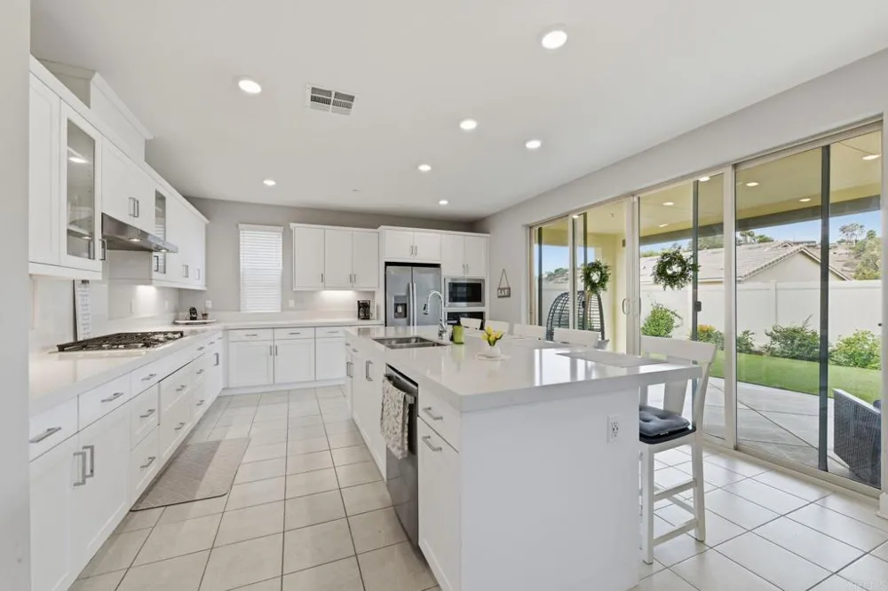 921 Cayley Avenue San Marcos, CA 92069