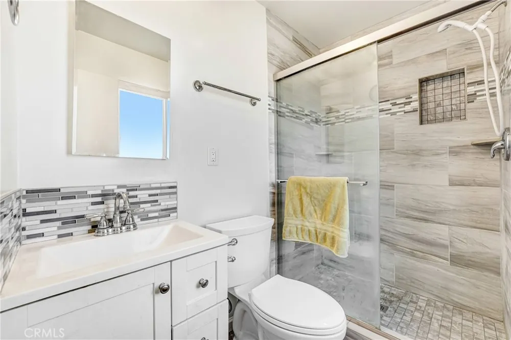 12319 Thelma Street Sun Valley, CA 91352