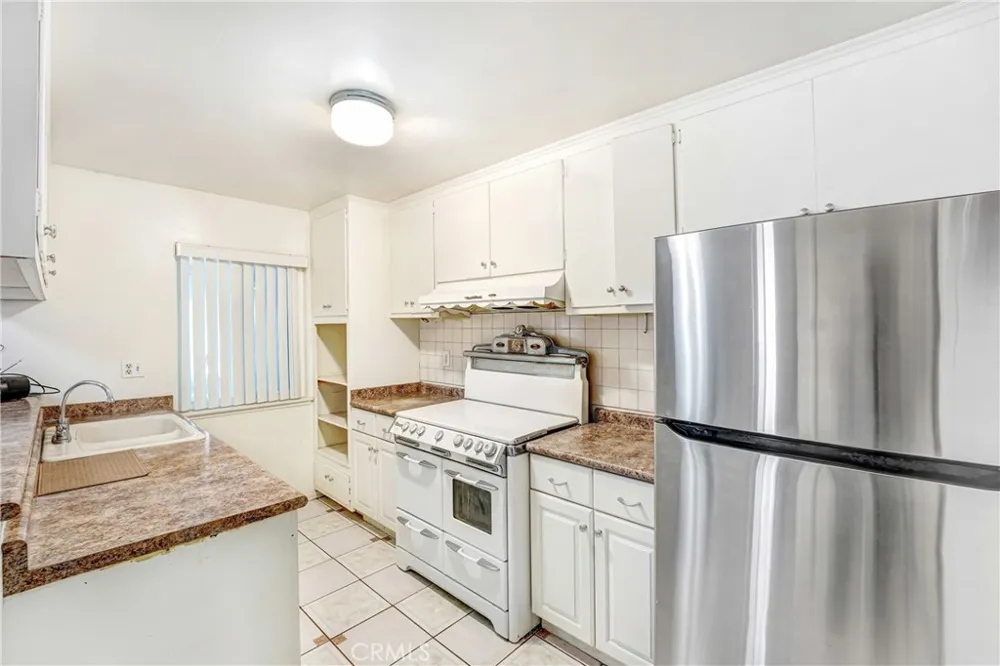 12319 Thelma Street Sun Valley, CA 91352