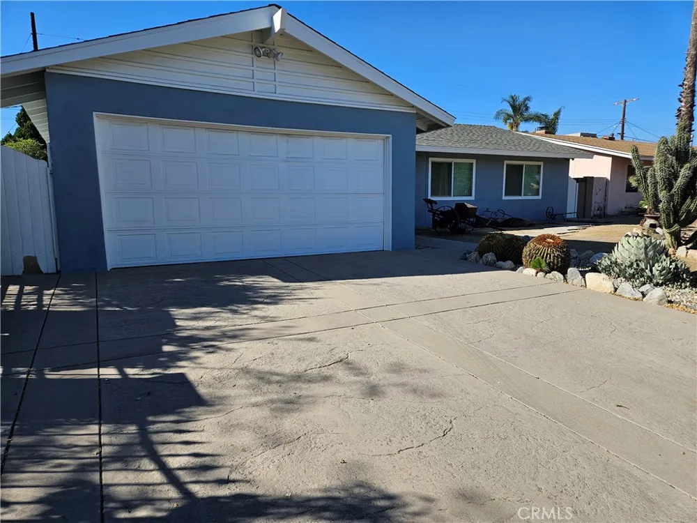 12319 Thelma Street Sun Valley, CA 91352