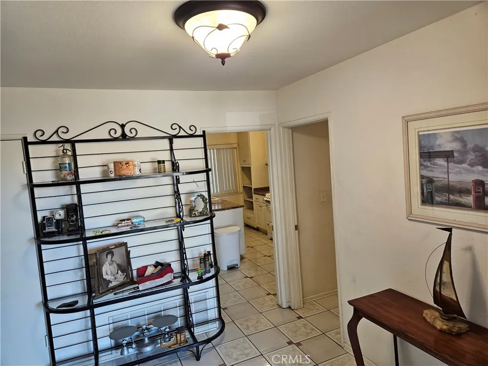 12319 Thelma Street Sun Valley, CA 91352