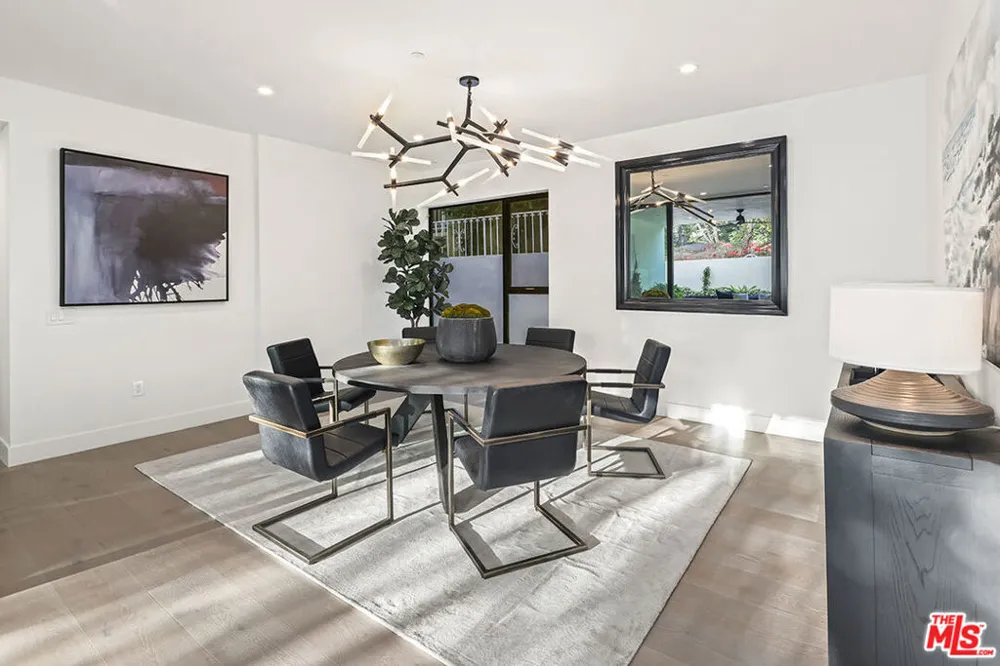 11961 Dorothy Street #2 Los Angeles, CA 90049