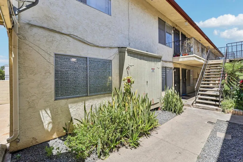 465 E Bradley Avenue #3 El Cajon, CA 92021