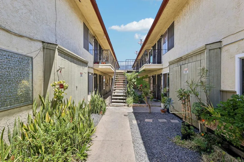 465 E Bradley Avenue #3 El Cajon, CA 92021