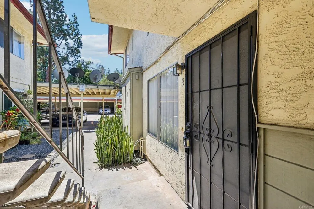465 E Bradley Avenue #3 El Cajon, CA 92021