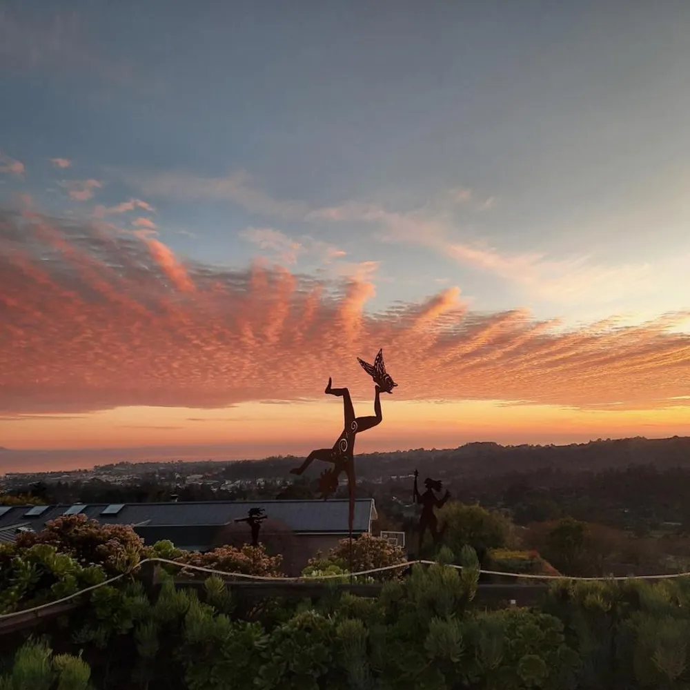 16 Kite Hill Road Santa Cruz, CA 95060