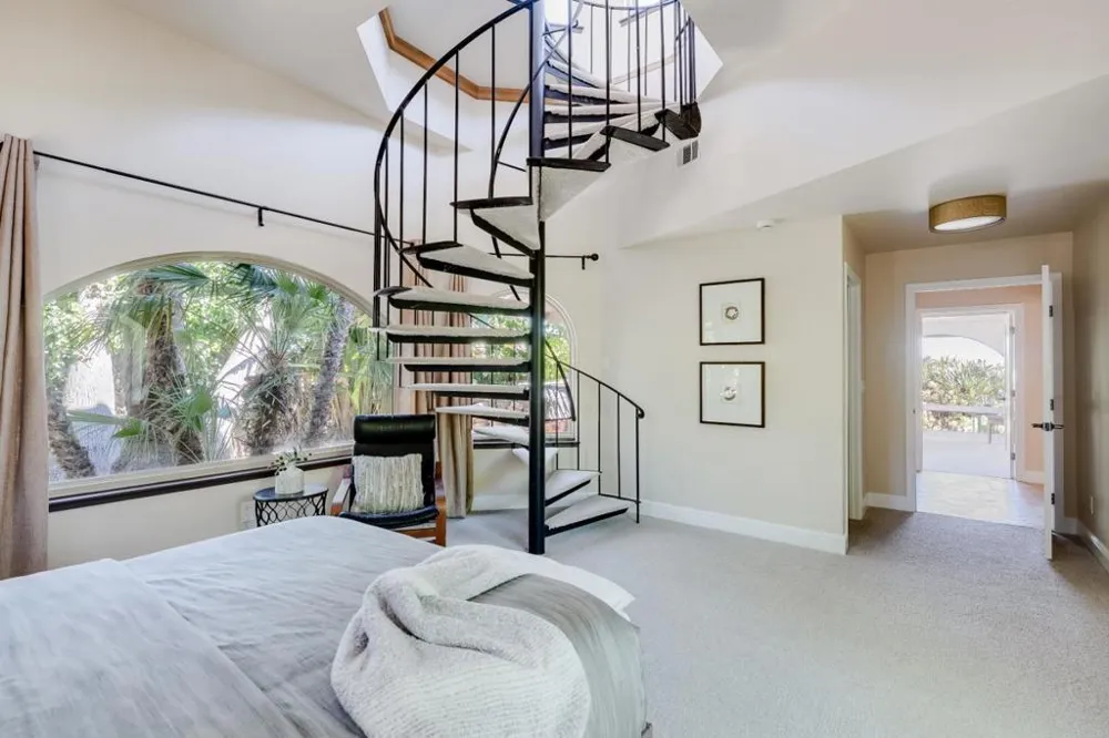 16 Kite Hill Road Santa Cruz, CA 95060
