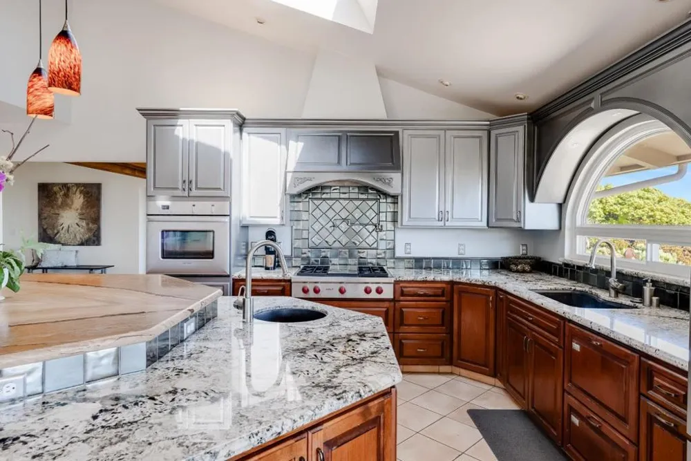 16 Kite Hill Road Santa Cruz, CA 95060
