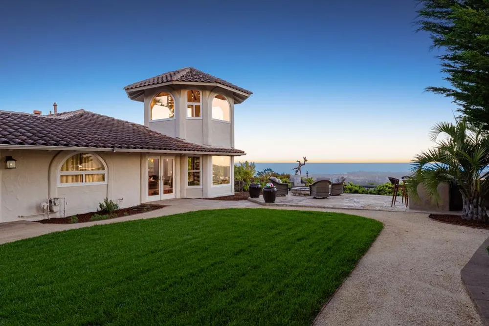 16 Kite Hill Road Santa Cruz, CA 95060