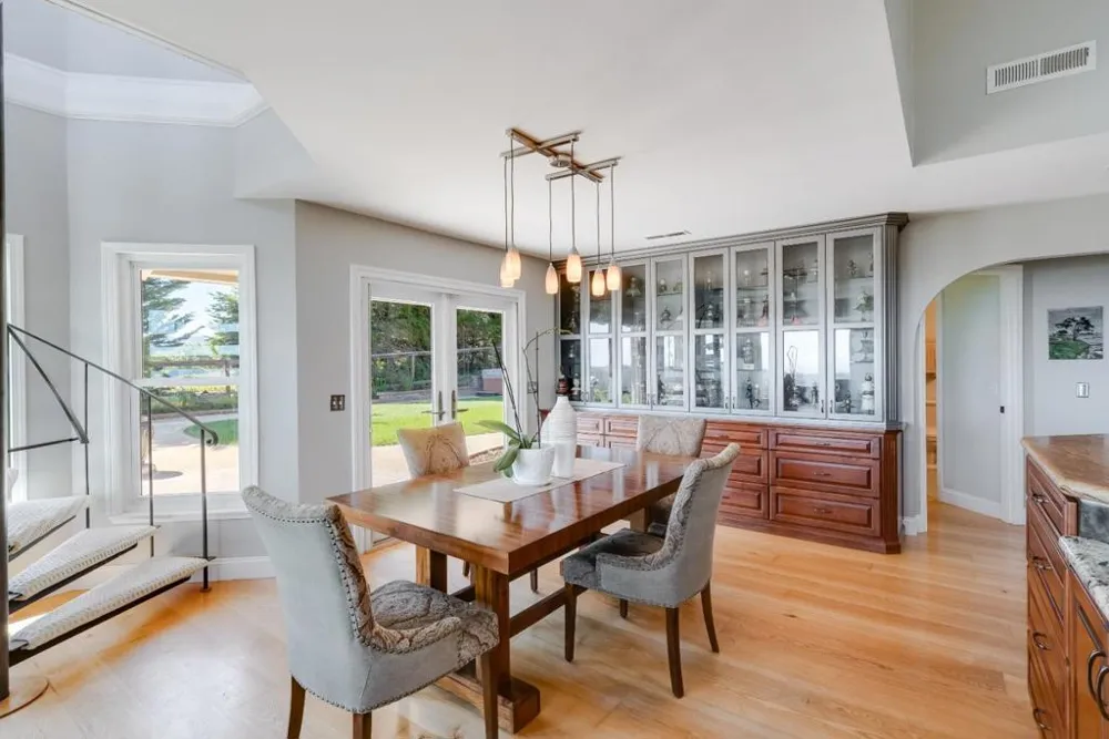 16 Kite Hill Road Santa Cruz, CA 95060
