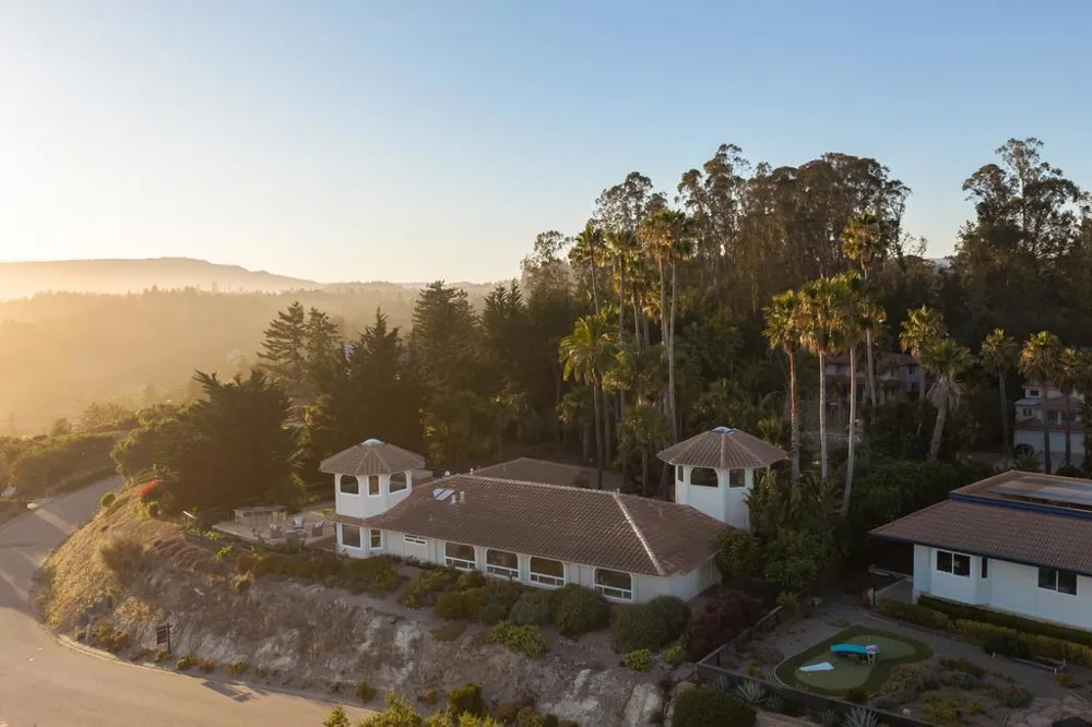 16 Kite Hill Road Santa Cruz, CA 95060