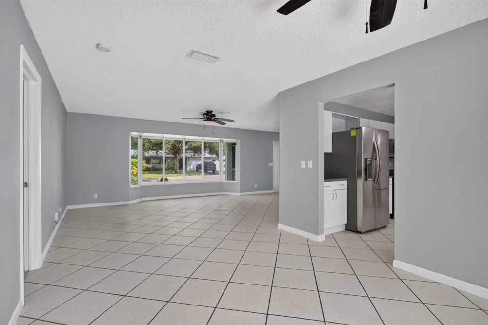 3731 NW 99th Avenue Coral Springs, FL 33065