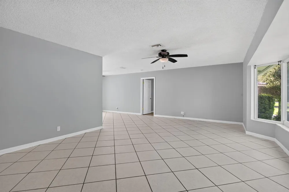 3731 NW 99th Avenue Coral Springs, FL 33065