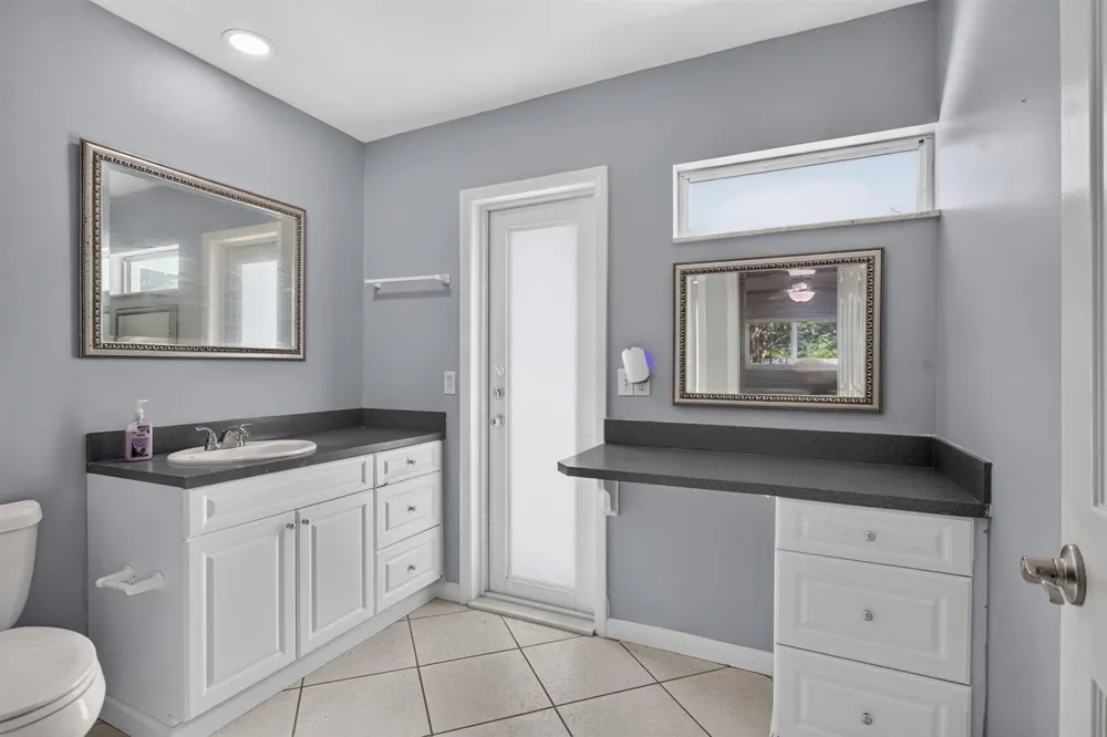 3731 NW 99th Avenue Coral Springs, FL 33065