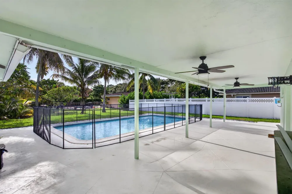 3731 NW 99th Avenue Coral Springs, FL 33065