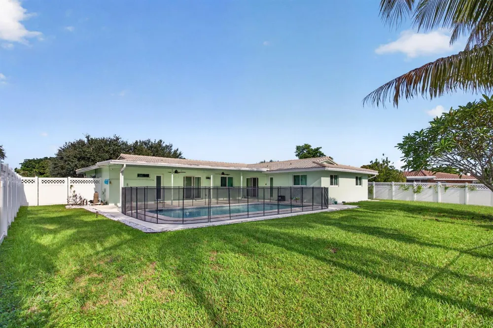 3731 NW 99th Avenue Coral Springs, FL 33065