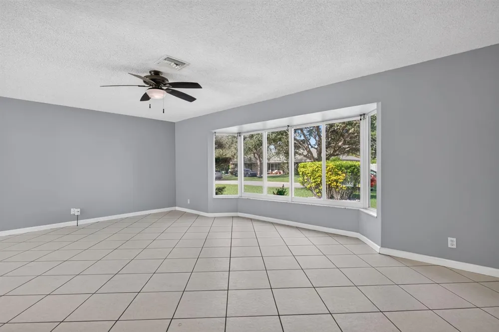 3731 NW 99th Avenue Coral Springs, FL 33065