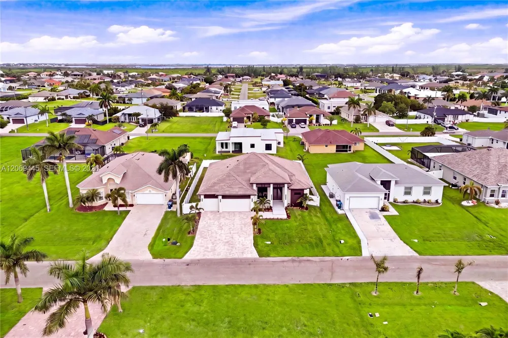 114 SW 36th Pl Other City - In The State Of Florida, FL 33991